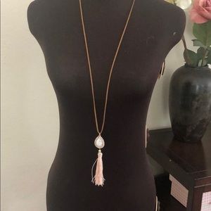 WHBM long necklace